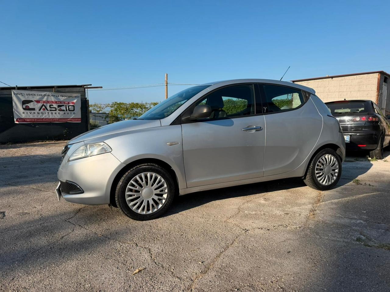 Lancia Ypsilon 1.2 69 CV 5 porte GPL Ecochic Silver
