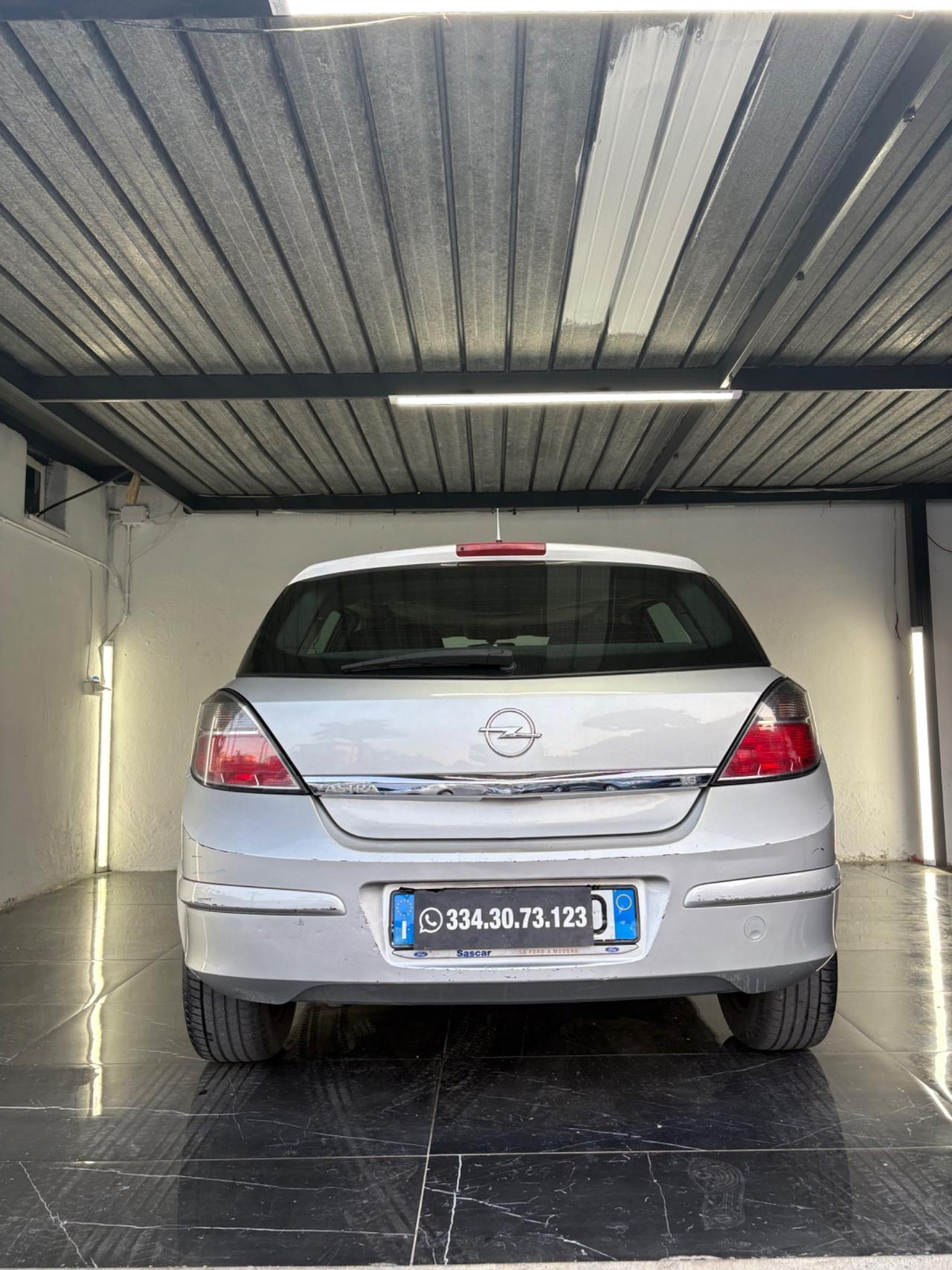 Opel Astra 1.4 16V GPL-TECH 5 porte Enjoy