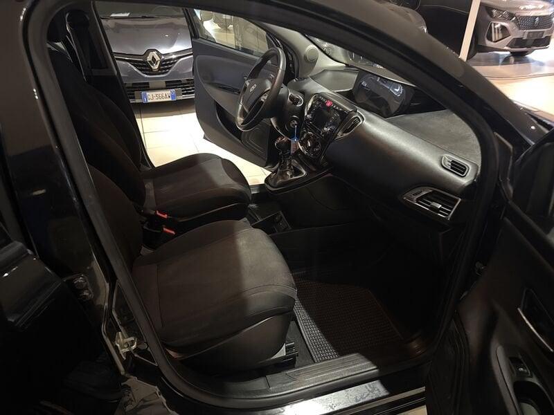 Lancia Ypsilon Ypsilon 1.0 FireFly 5 porte S&S Hybrid Ecochic Gold