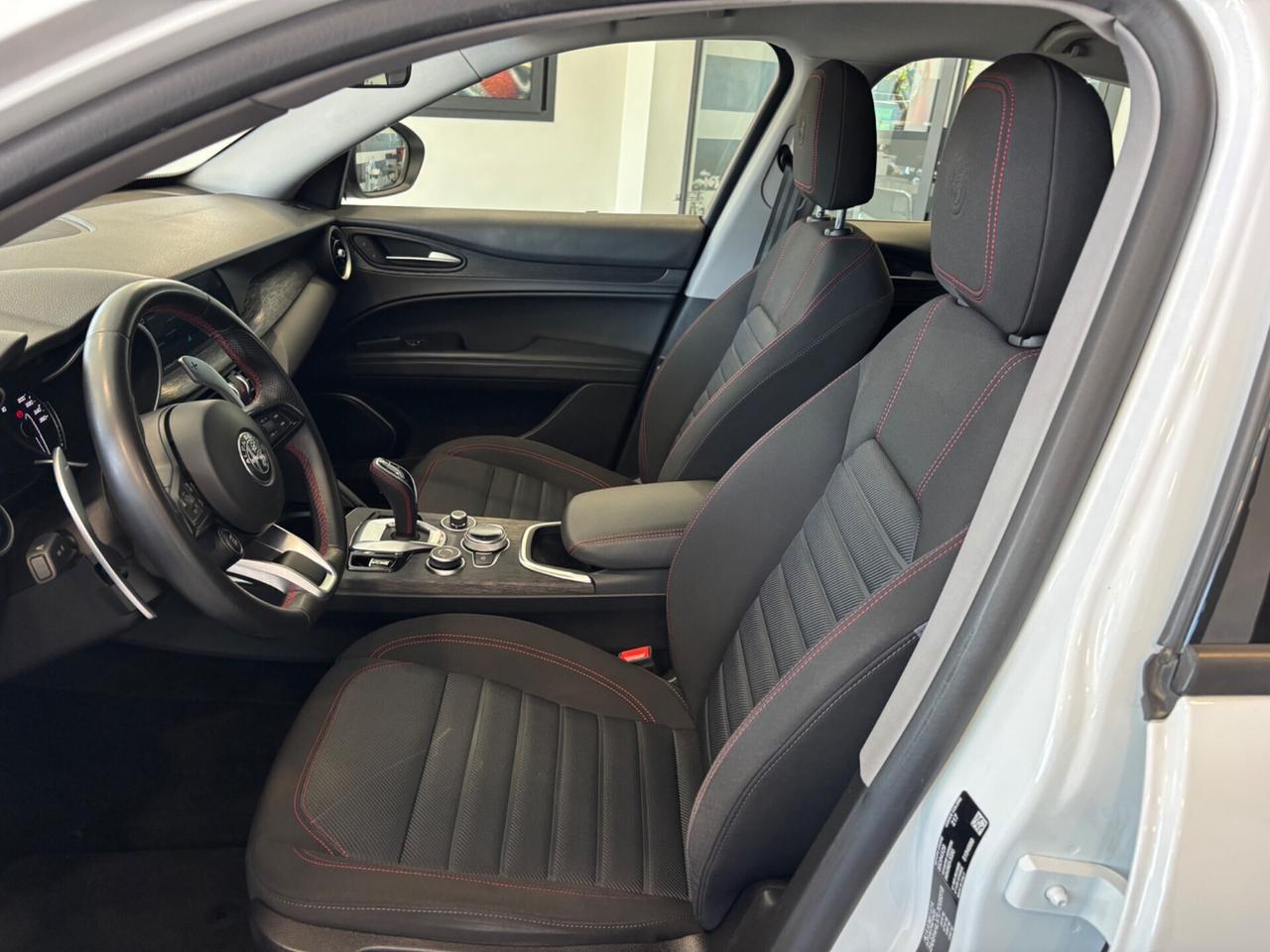 Alfa Romeo Stelvio 2.2 Turbodiesel 190 CV AT8 Q4 Business