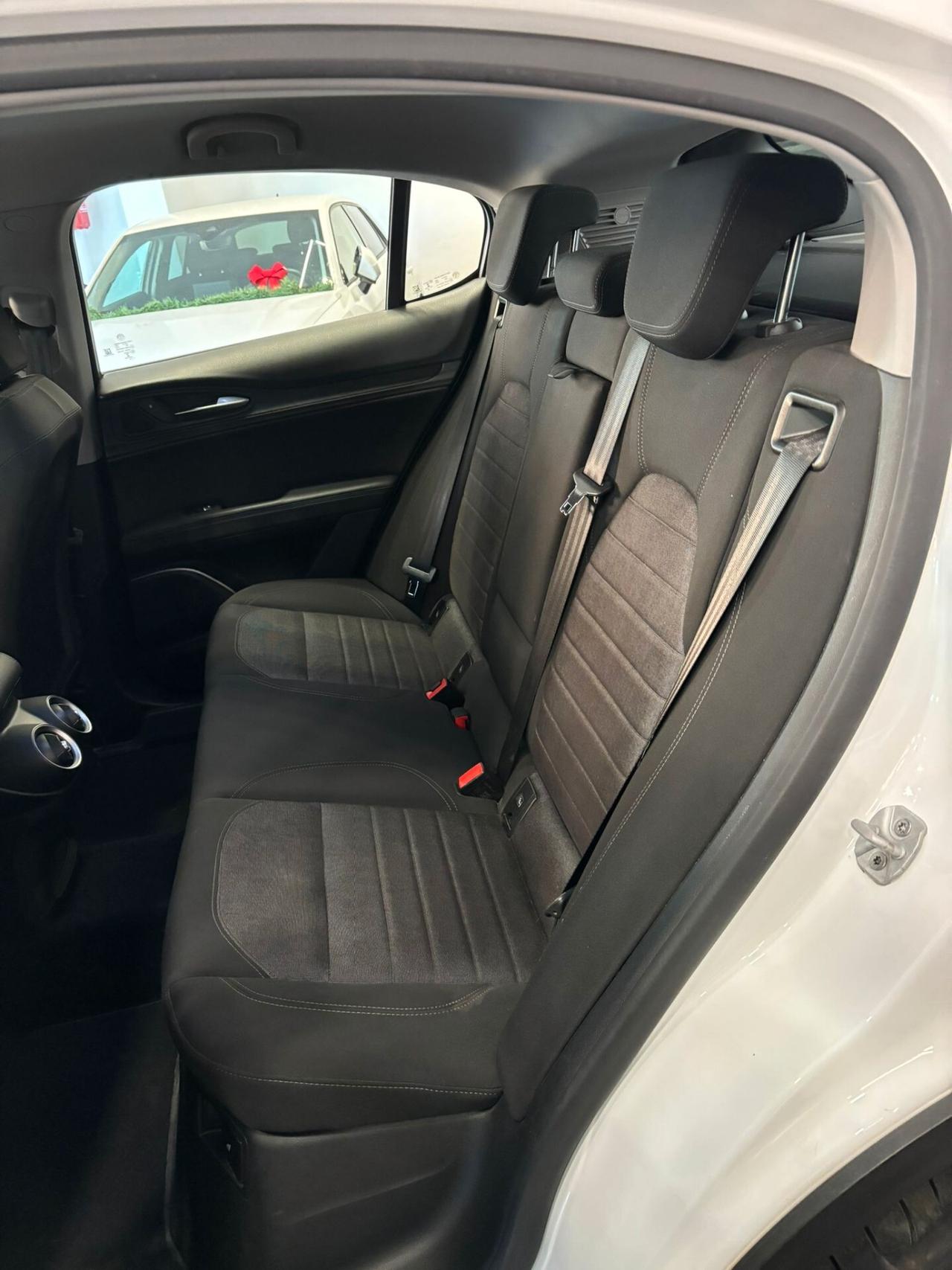 Alfa Romeo Stelvio 2.2 Turbodiesel 190 CV AT8 Q4 Business