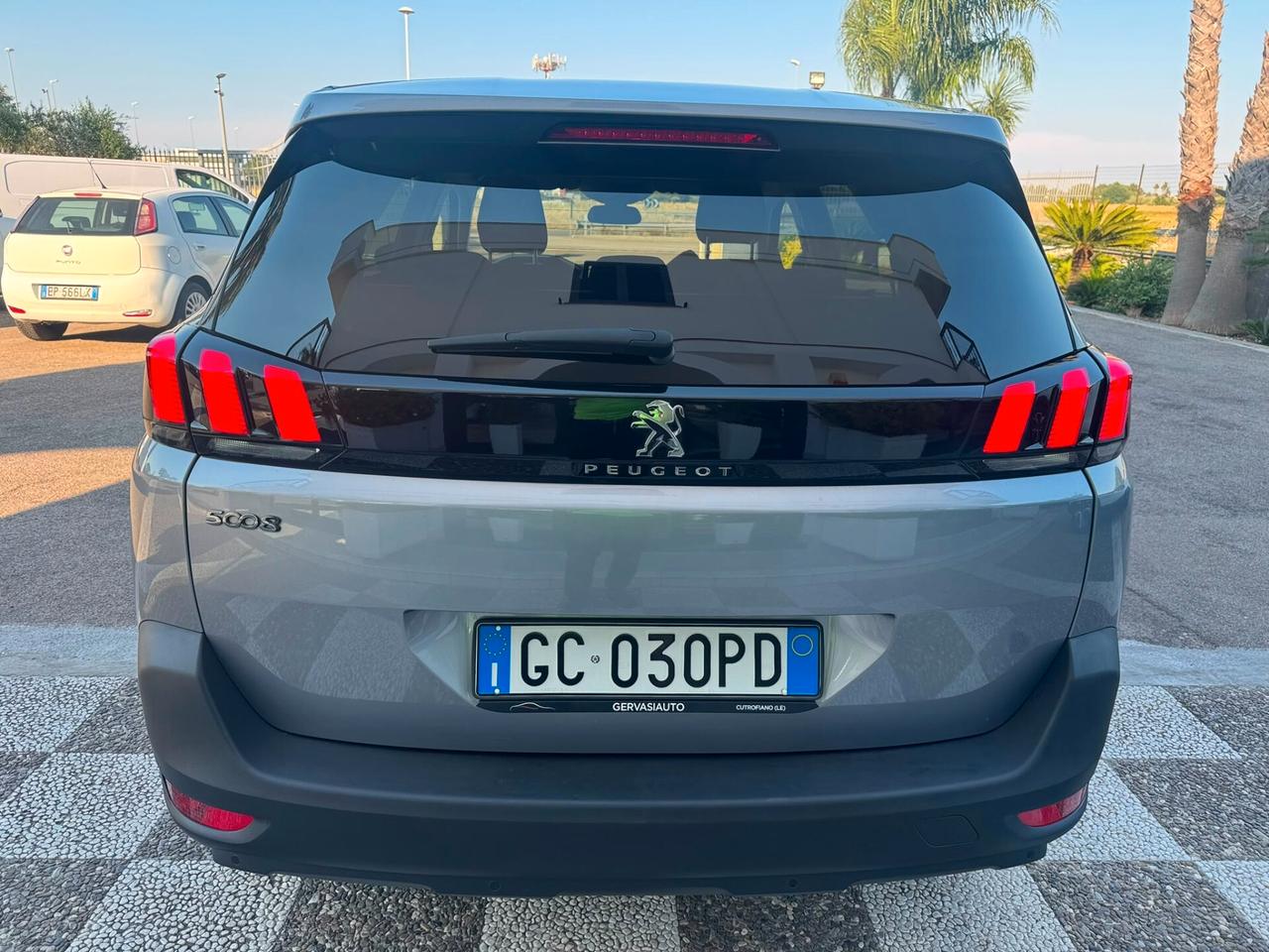 Peugeot 5008 1.5HDI 7POSTI 88.000KM