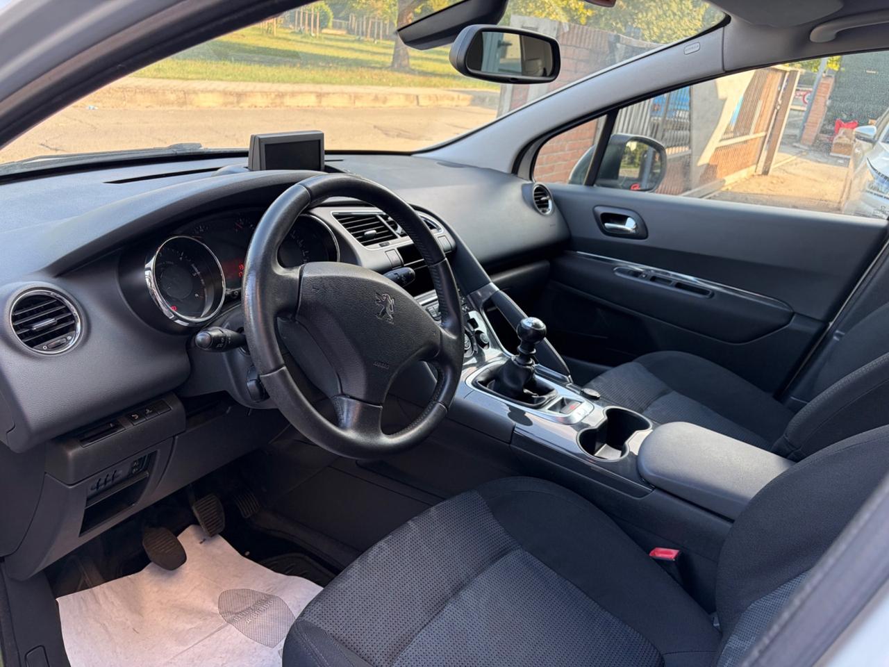 Peugeot 3008 1.6 HDi 112CV Allure