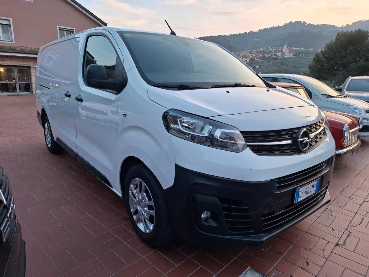 OPEL VIVARO L2H1 3 POSTI 2.0 DIESEL
