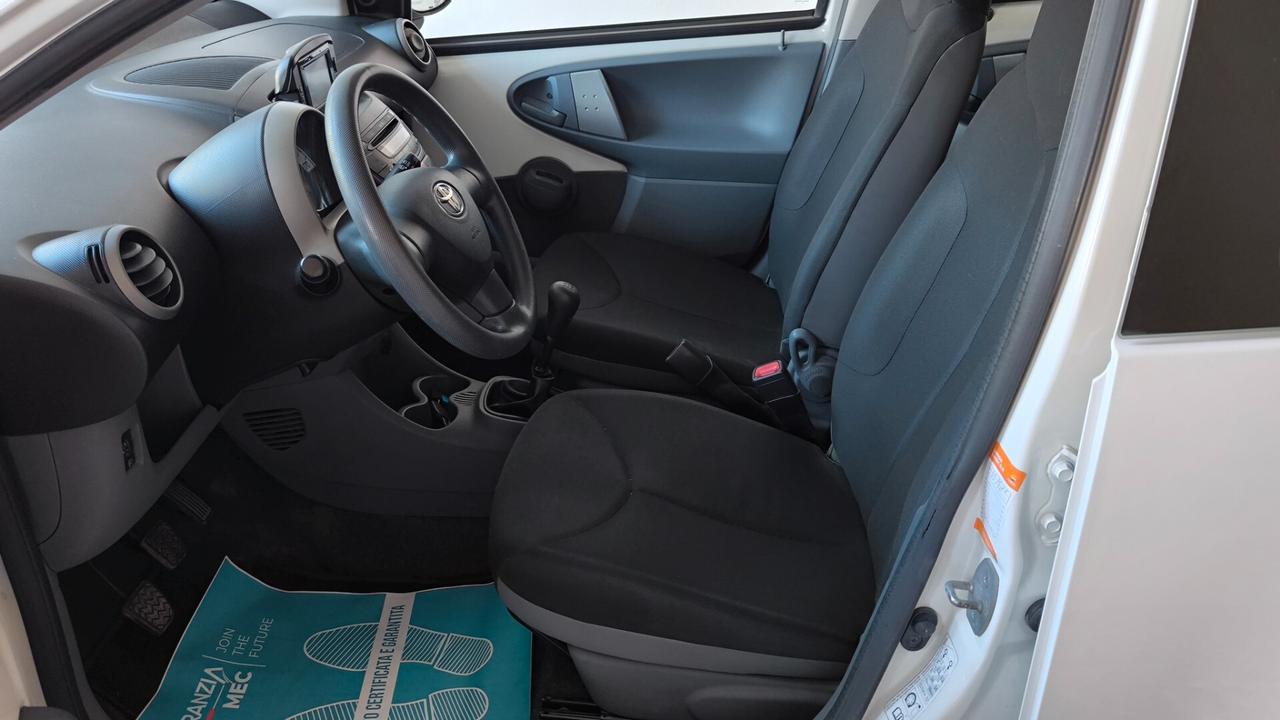 Toyota Aygo 1.0 12V VVT-i 5 porte Sol Connect