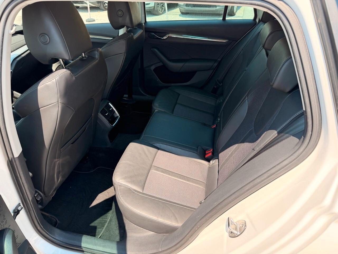 Skoda Octavia Wagon 2.0 tdi evo Style 116 cv dsg