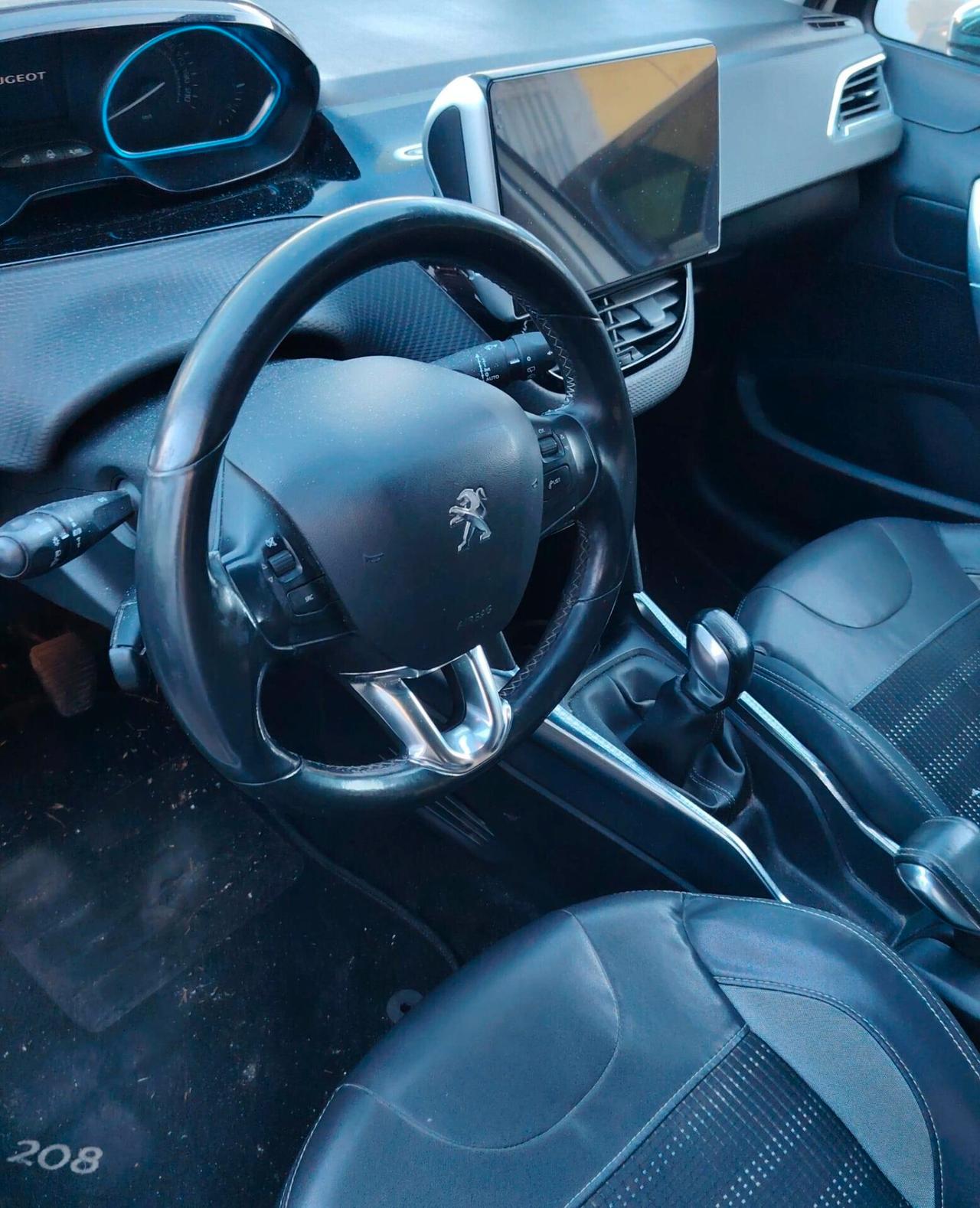 Peugeot 2008 1.2 VTi 82CV Allure