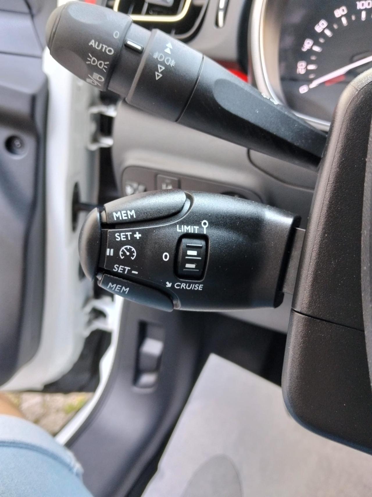 Citroen C3 PureTech 82 Shine*Navi*Aux*Usb*Camera