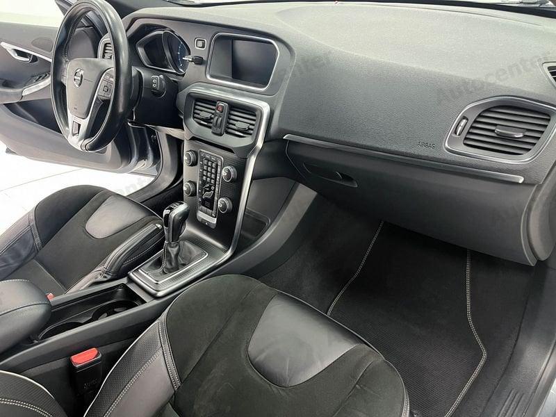 Volvo V40 V40 D2 R DESIGN MOMENTUM