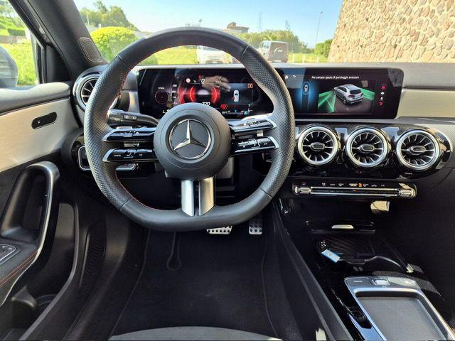 MERCEDES-BENZ A 200 Automatic AMG Line Advanced Plus