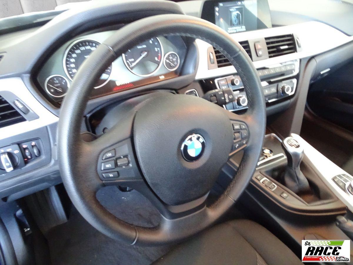 BMW - Serie 3 - 318d Touring Business Advantage