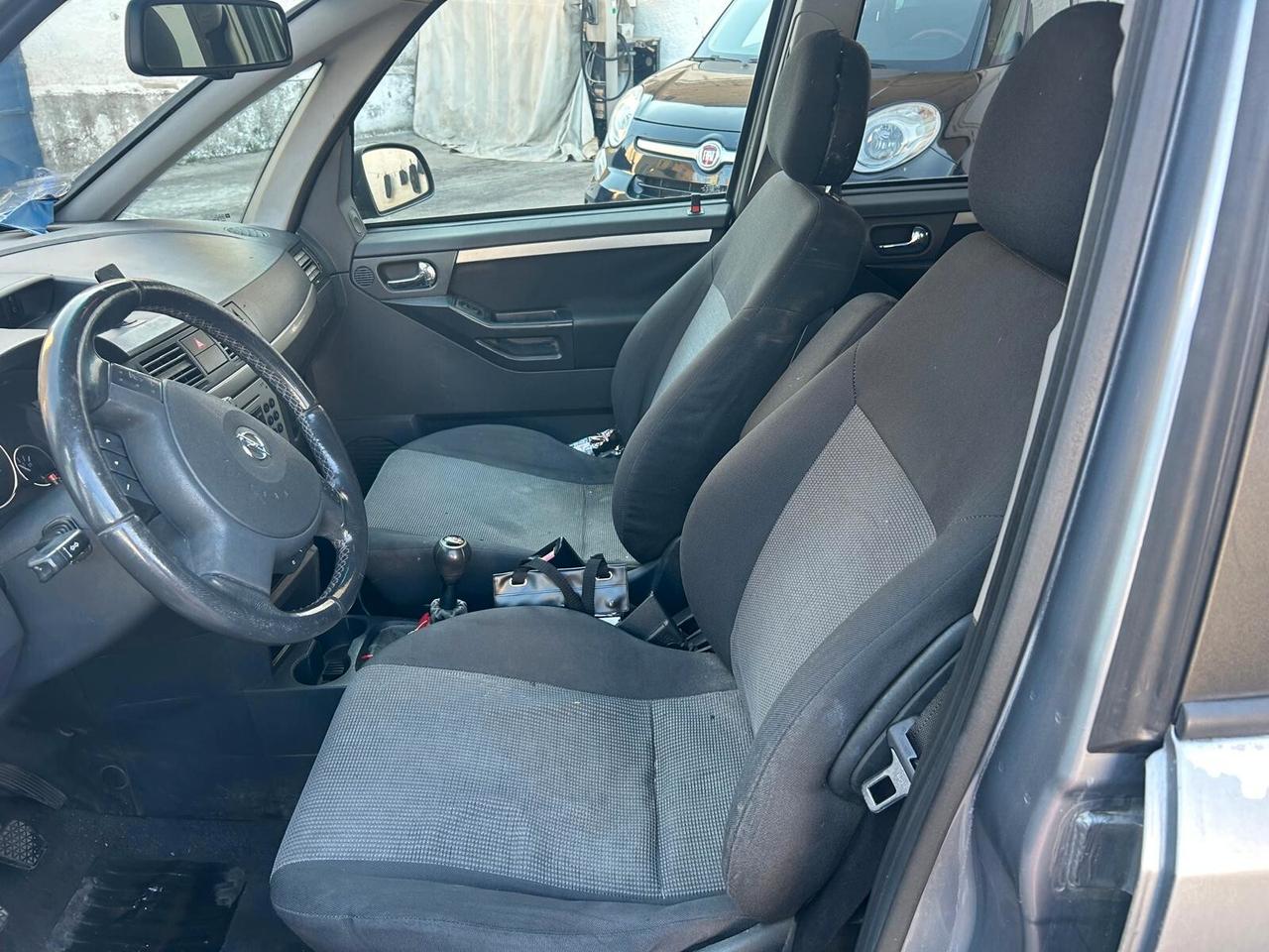 Opel Meriva 1.7cc diesel(PRIVATO)-2005