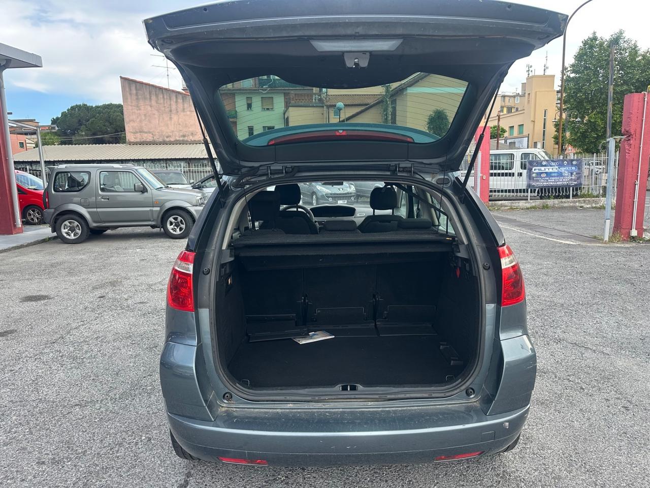 Citroen C4 1.6 HDi 110CV FAP Exclusive