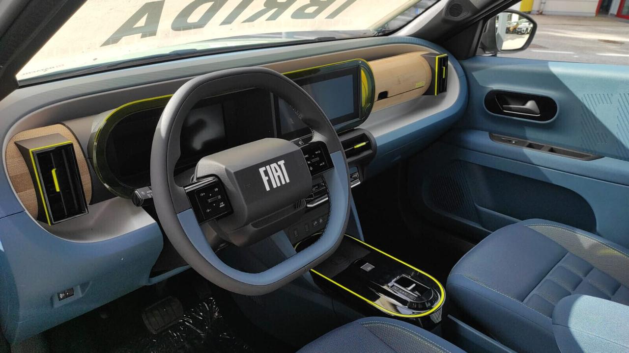 FIAT GRANDE PANDA HYBRID 1.2 AUTOMATICA LA PRIMA