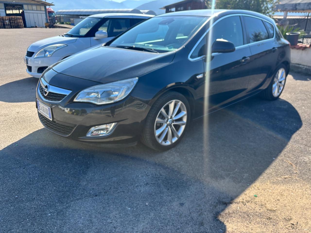 Opel Astra 1.4 Turbo 140CV 5 porte Cosmo