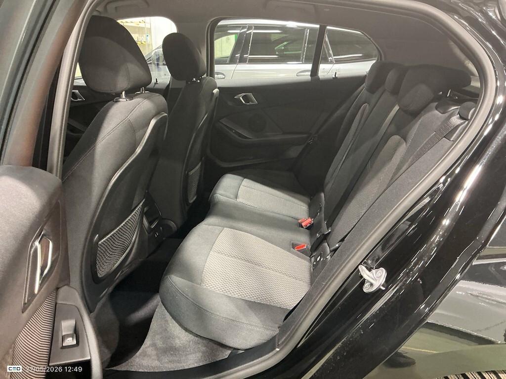 BMW 116D 115CV STEPTRONIC BUSINESS ADVANTAGE ( FARI LED - BMW DIGITAL COCKPIT - CRUISE - NAVI - MIRROR - PDC )