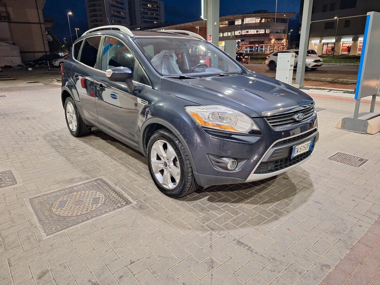 Ford Kuga 2.0 TDCi 136 CV 4X4 Titanium Tetto PELLE TEL CRUIS OTTIMA