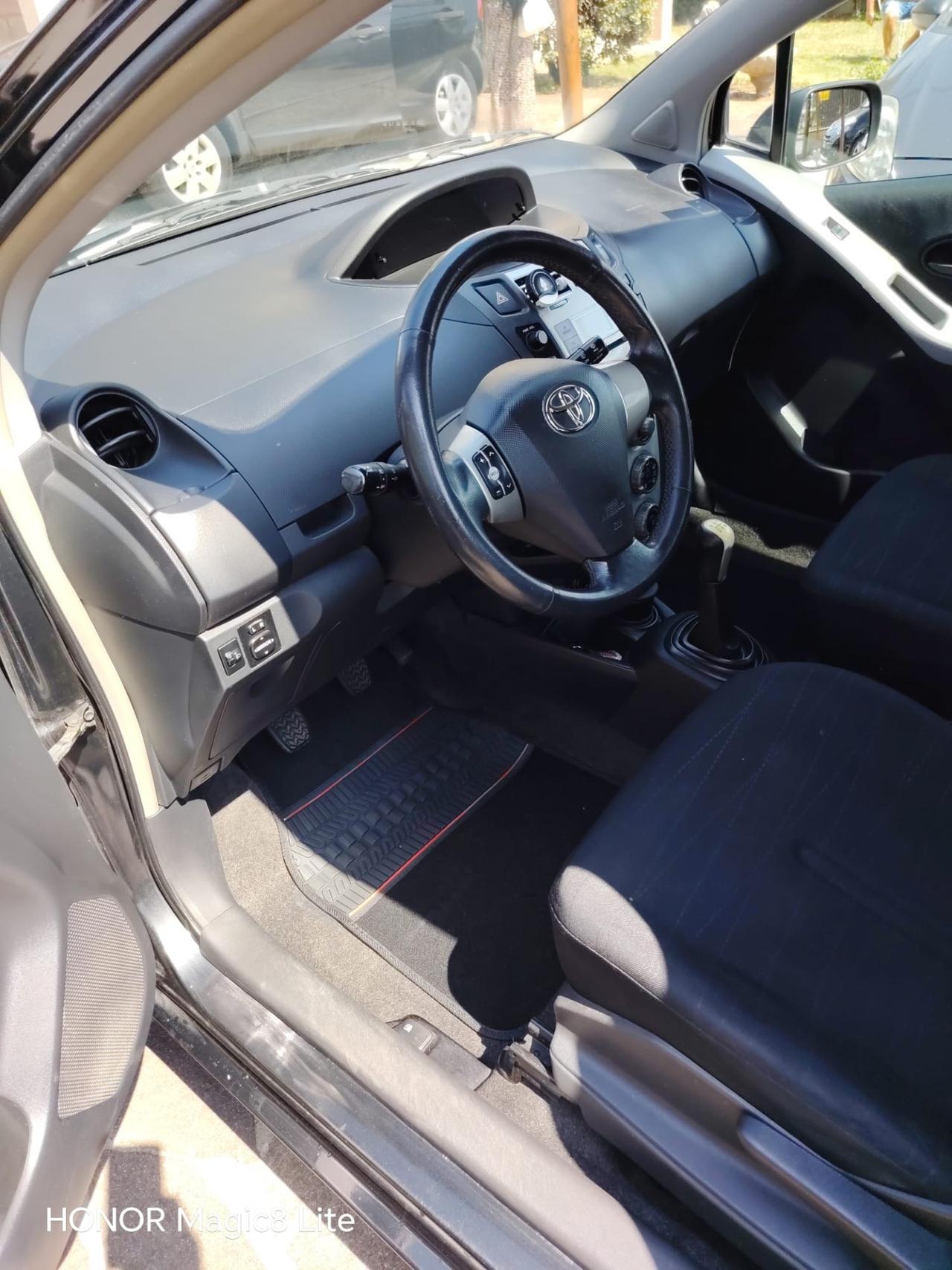 Toyota Yaris 1.0 3 porte