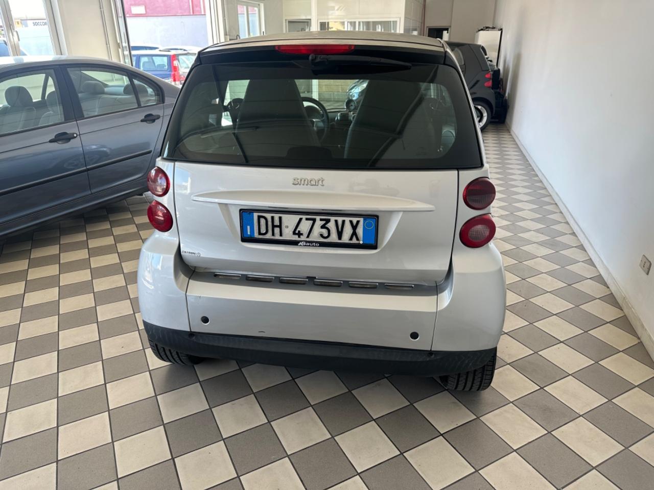 Smart ForTwo 1000 52 kW coupé limited one
