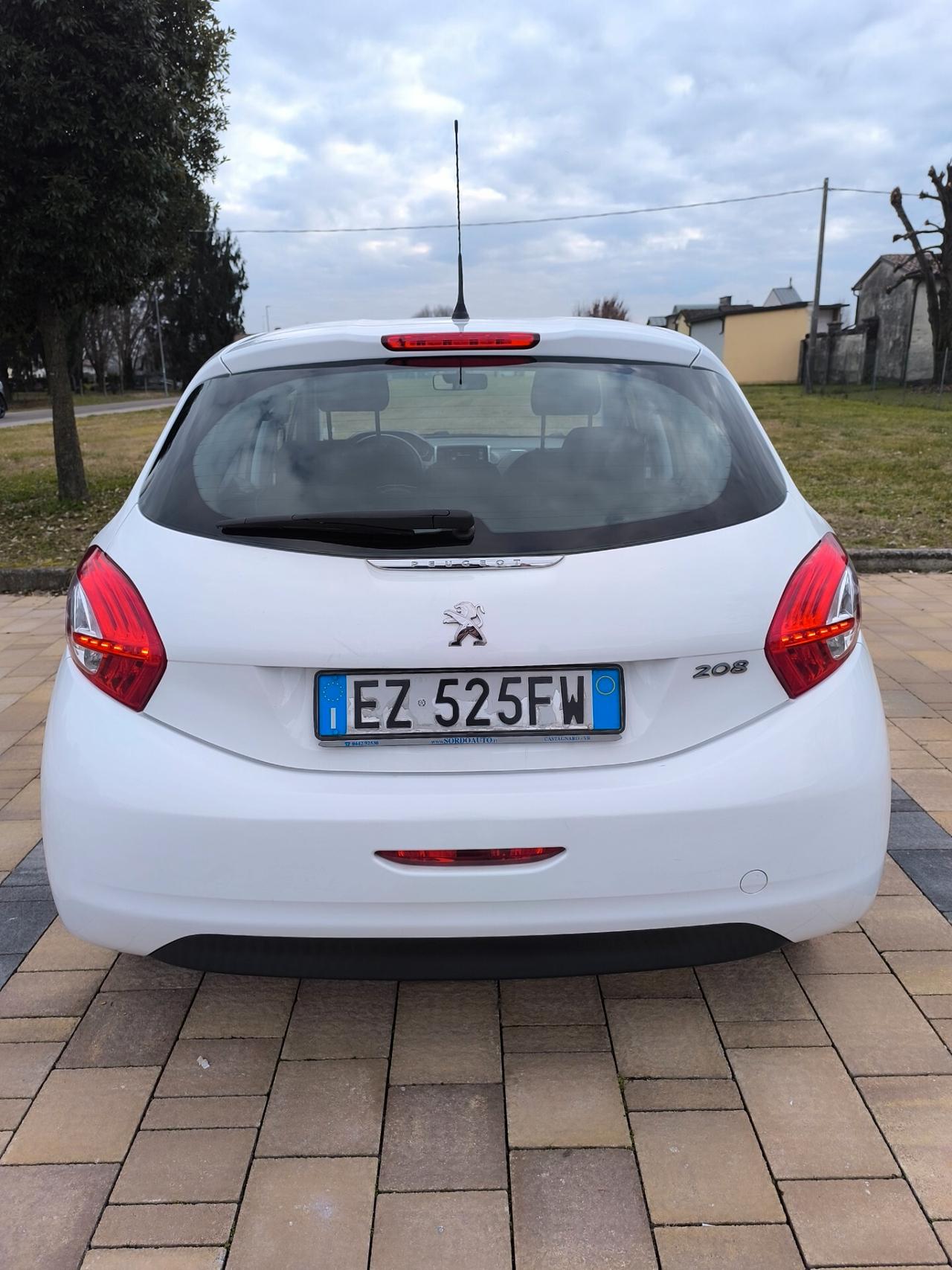 Peugeot 208 1.4 VTi 95 CV 5p. GPL Allure neopatentati