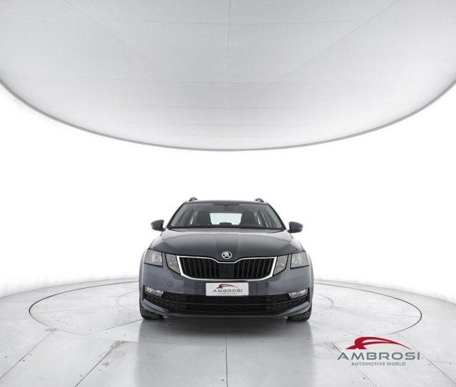SKODA Octavia 1.5 DSG Wagon Executive G-Tec - PER OPERATORI DEL