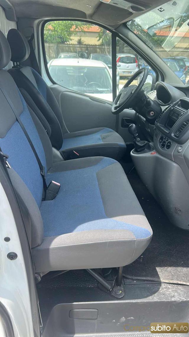 RENAULT Trafic T27 2.0 dCi PIU IVA 22%