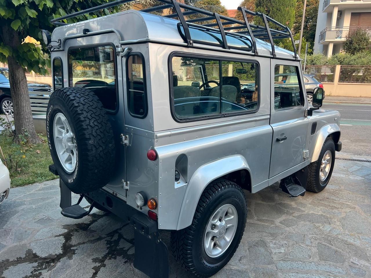 LAND ROVER DEFENDER 90 2.5 Td5 STATION WEGON E 6 posti