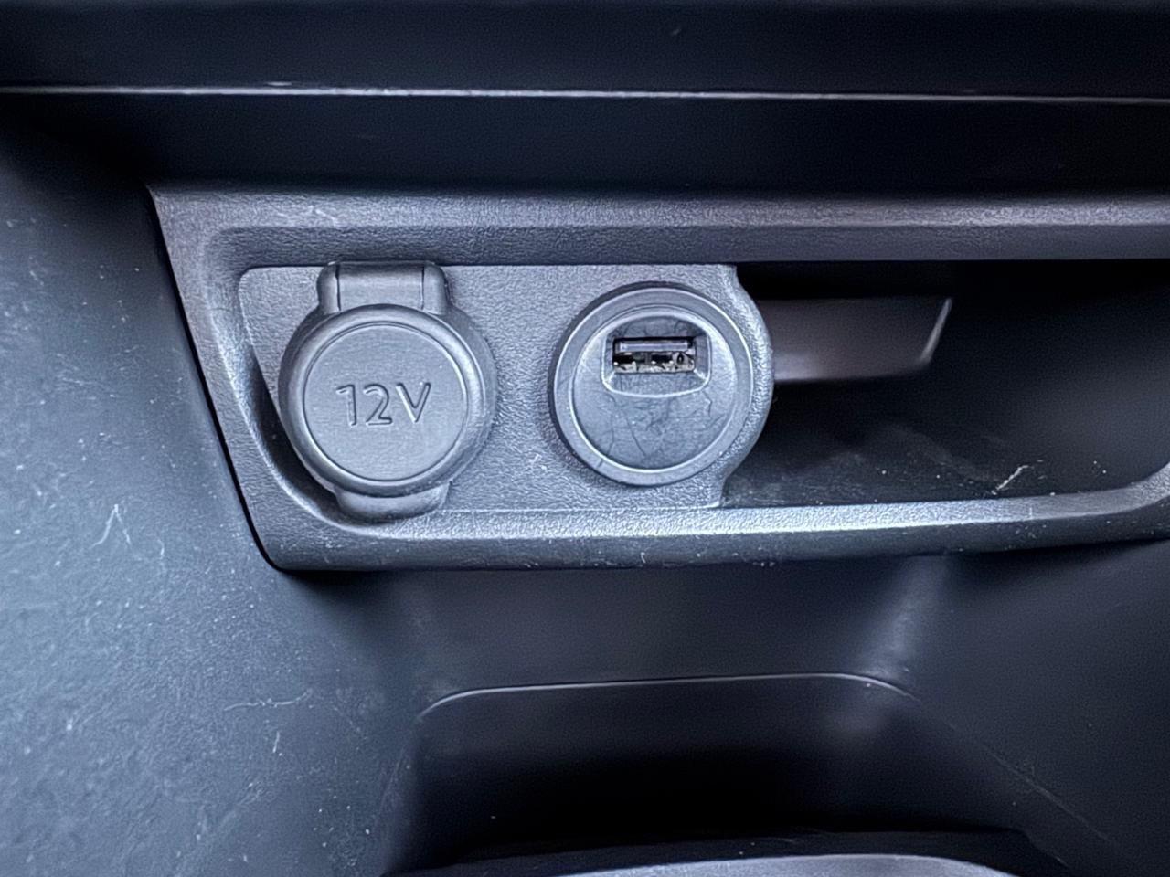 Peugeot 2008 BlueHDi 100 S&S Signature