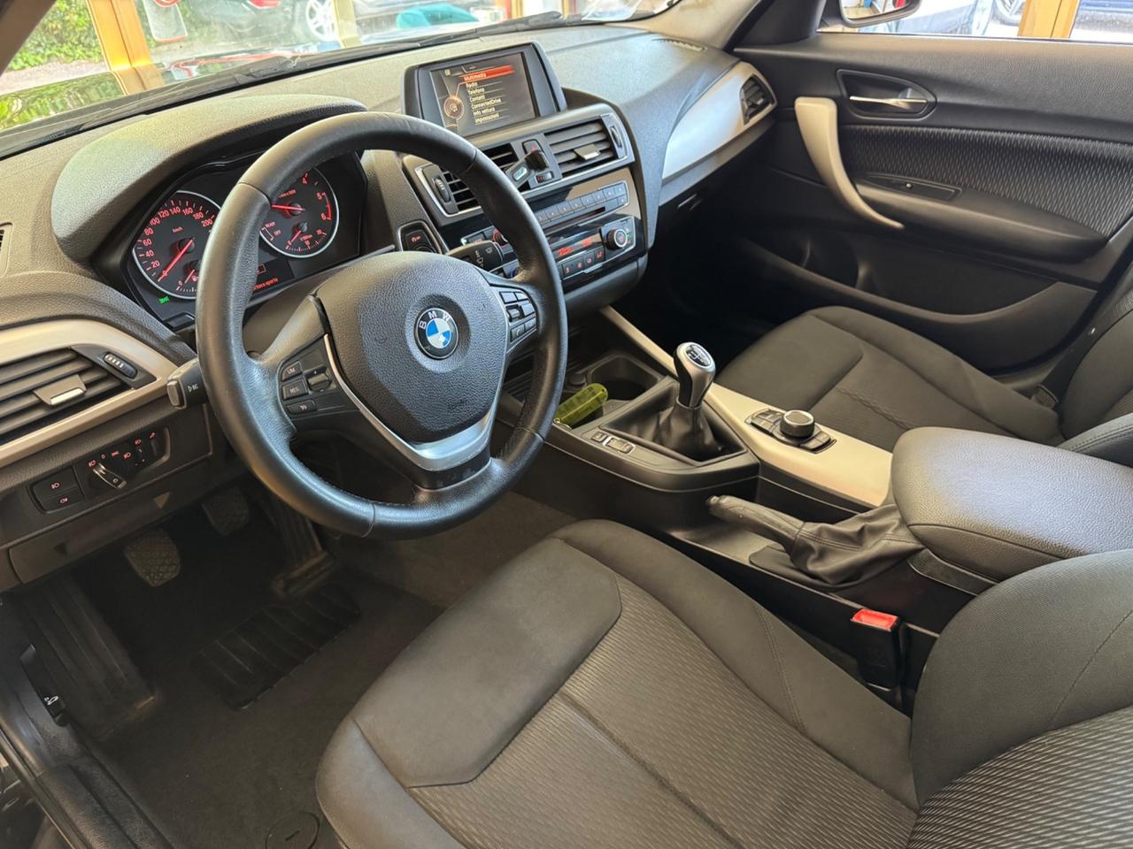 Bmw 116 116d 5p. Business