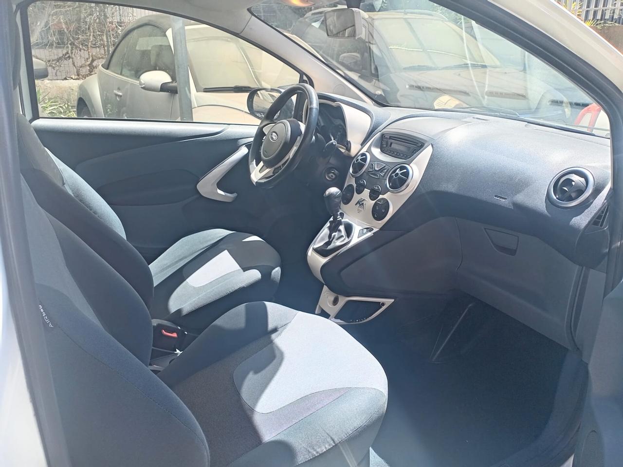 Ford Ka 1.3 TDCi 75CV Titanium