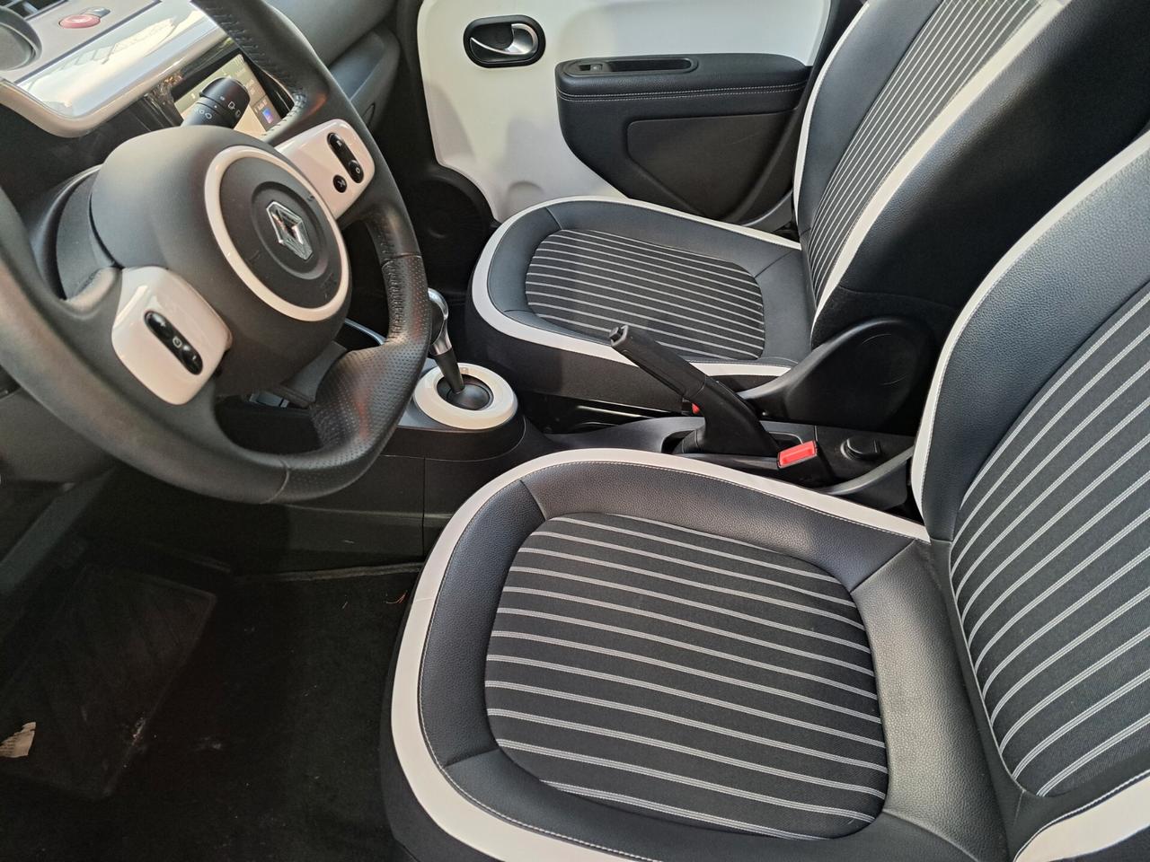 Renault Twingo Electric Urban Night