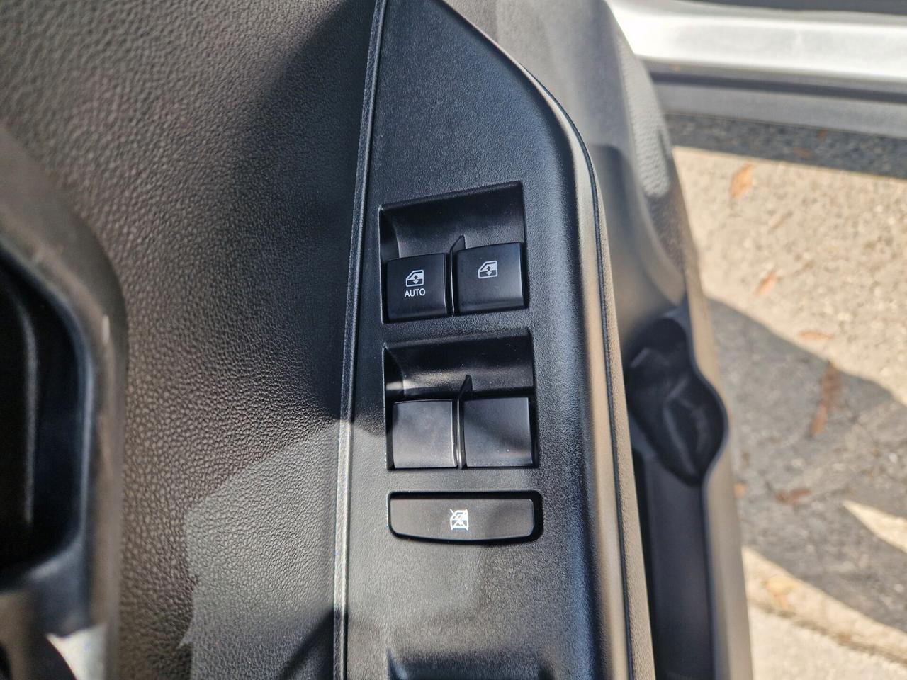 Mahindra KUV100 1.2 VVT M-Bifuel(GPL) K6