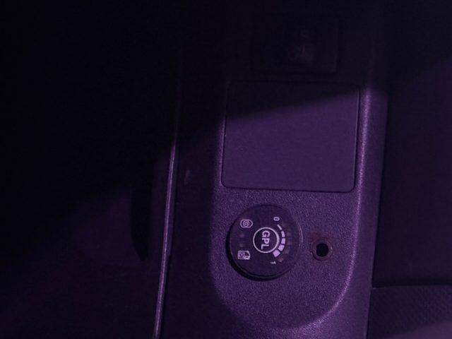 TOYOTA Yaris 1.0 5 porte NOW GPL