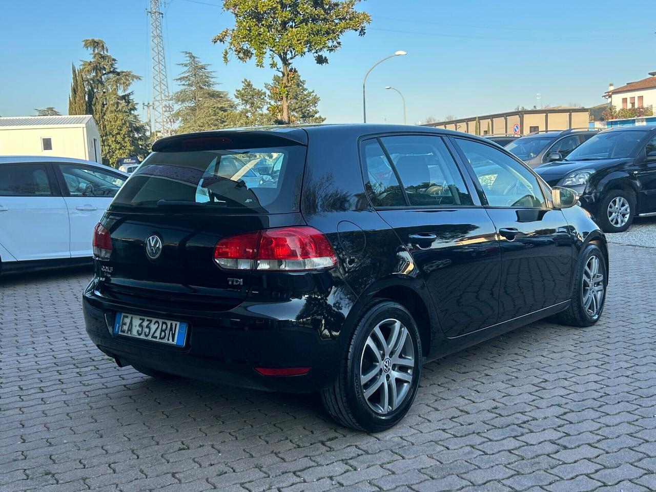 Volkswagen Golf 1.6 TDI DPF 5p. Highline
