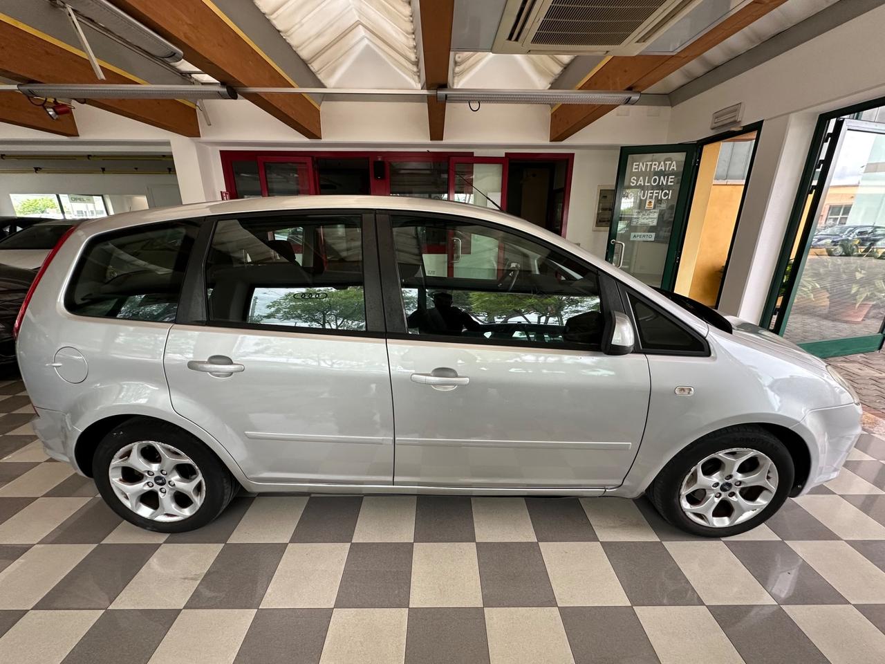 Ford C-Max 1.6 TDCi 110 CV Titanium Neopatentati