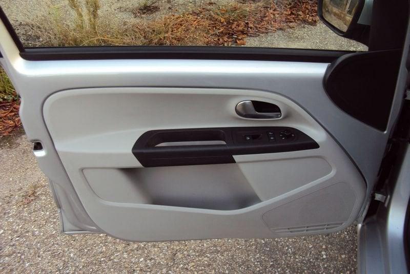 Seat Mii Mii 1.0 68 CV 5 porte by Mango Nero Assoluto Ecofuel