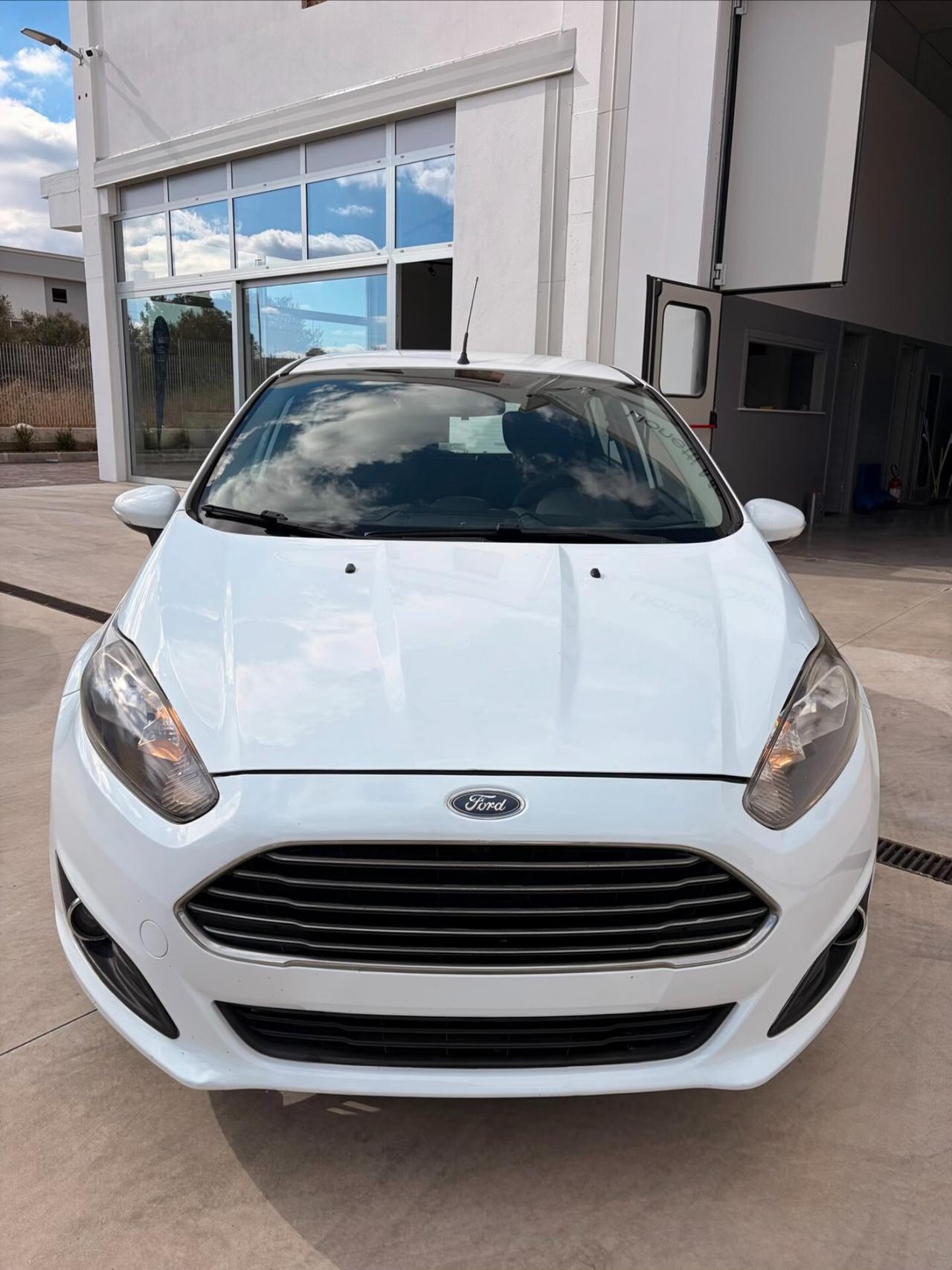 Ford Fiesta 1.5 TDCi 75CV 5 porte Business