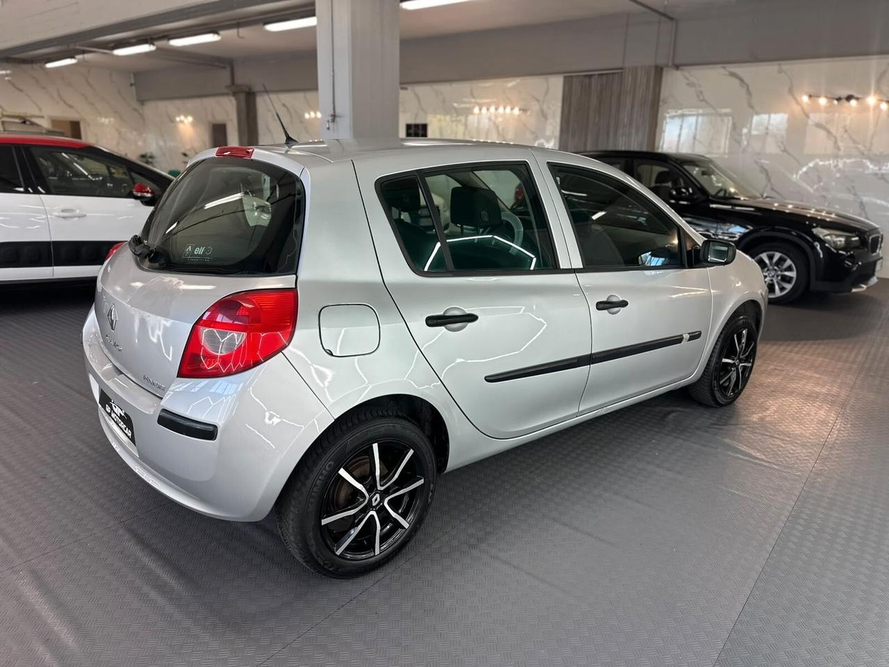 Renault Clio Storia 1.2 5 porte Confort