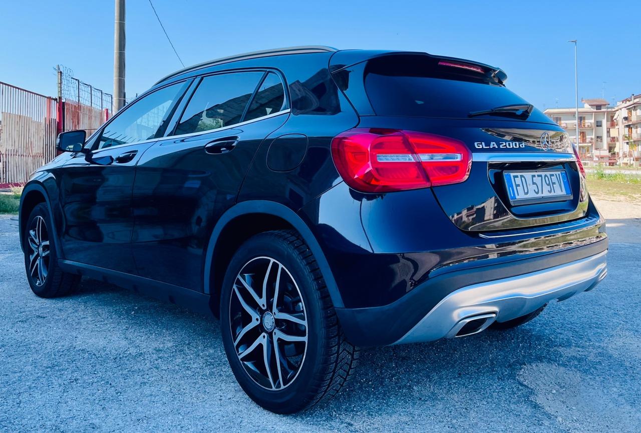 Mercedes-benz GLA 200 d Premium Enduro Tetto Panoramico