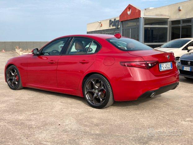 Alfa Romeo 2.2 Turbo Diesel 180Cv AT8 Super