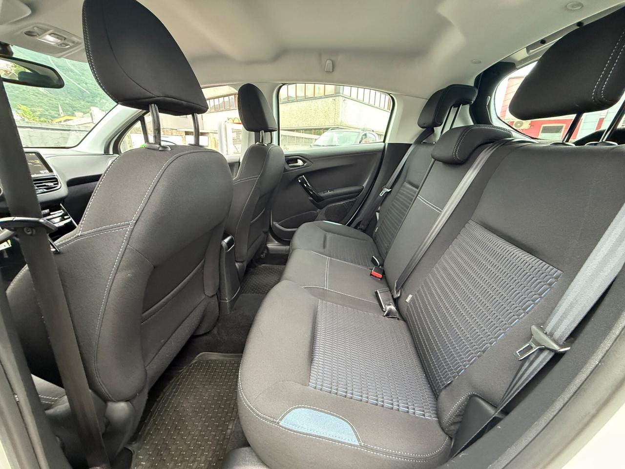 Peugeot 208 1.6 e-HDi 92 OK NEOPATENTATI5 porte Allure