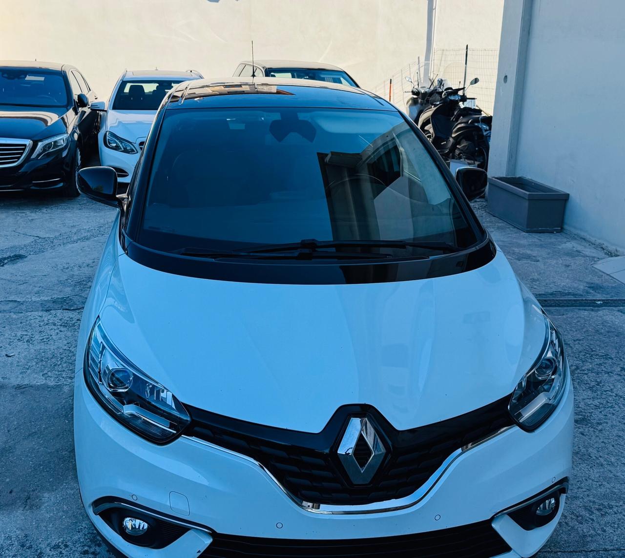 Renault Grand Scenic Blue dCi 120 CV Sport Edition