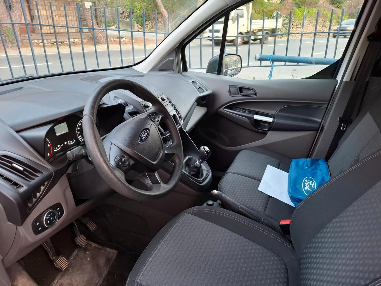 FORD TRANSIT CONNECT 1.5 EBLUE L2H1
