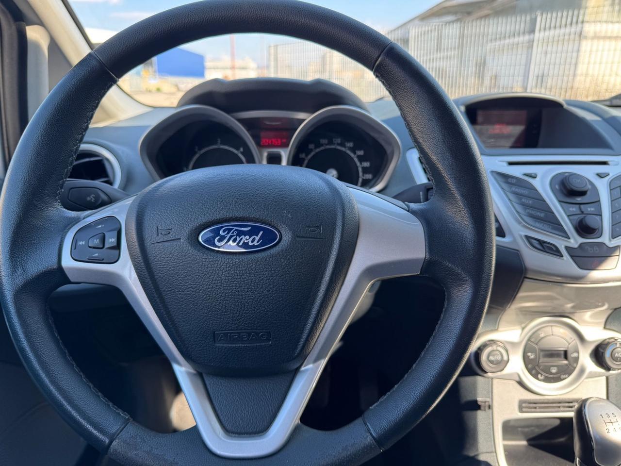 Ford Fiesta 1.4 TDCi Titanium. Garanzia 12 mesi
