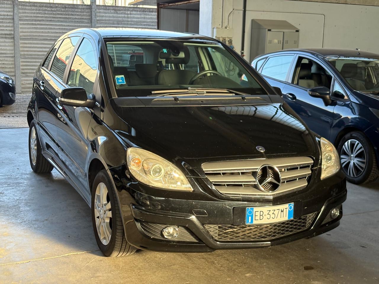 Mercedes-benz B 180 NGT BlueEFFICIENCY Premium