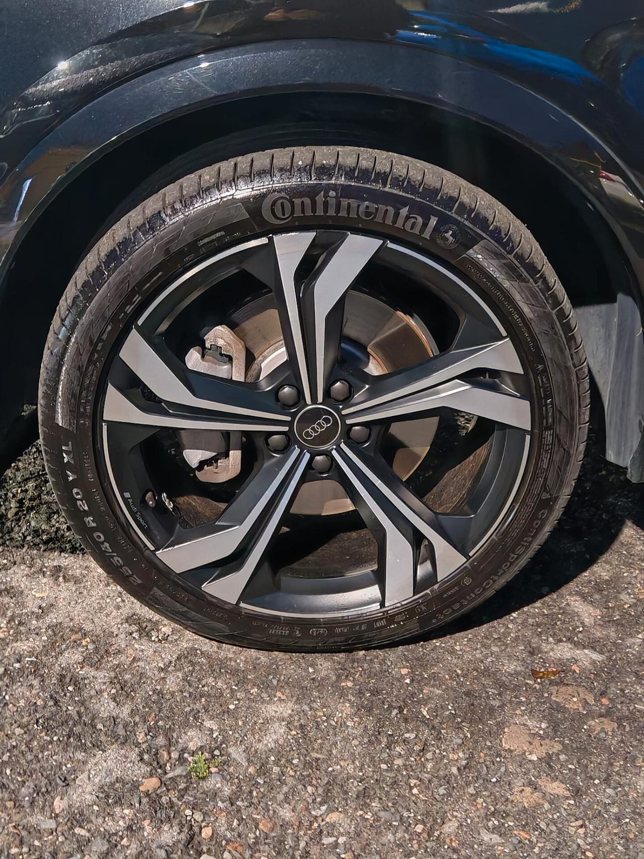 Audi Q3 SPB 40 TDI quattro S tronic line edition Total black