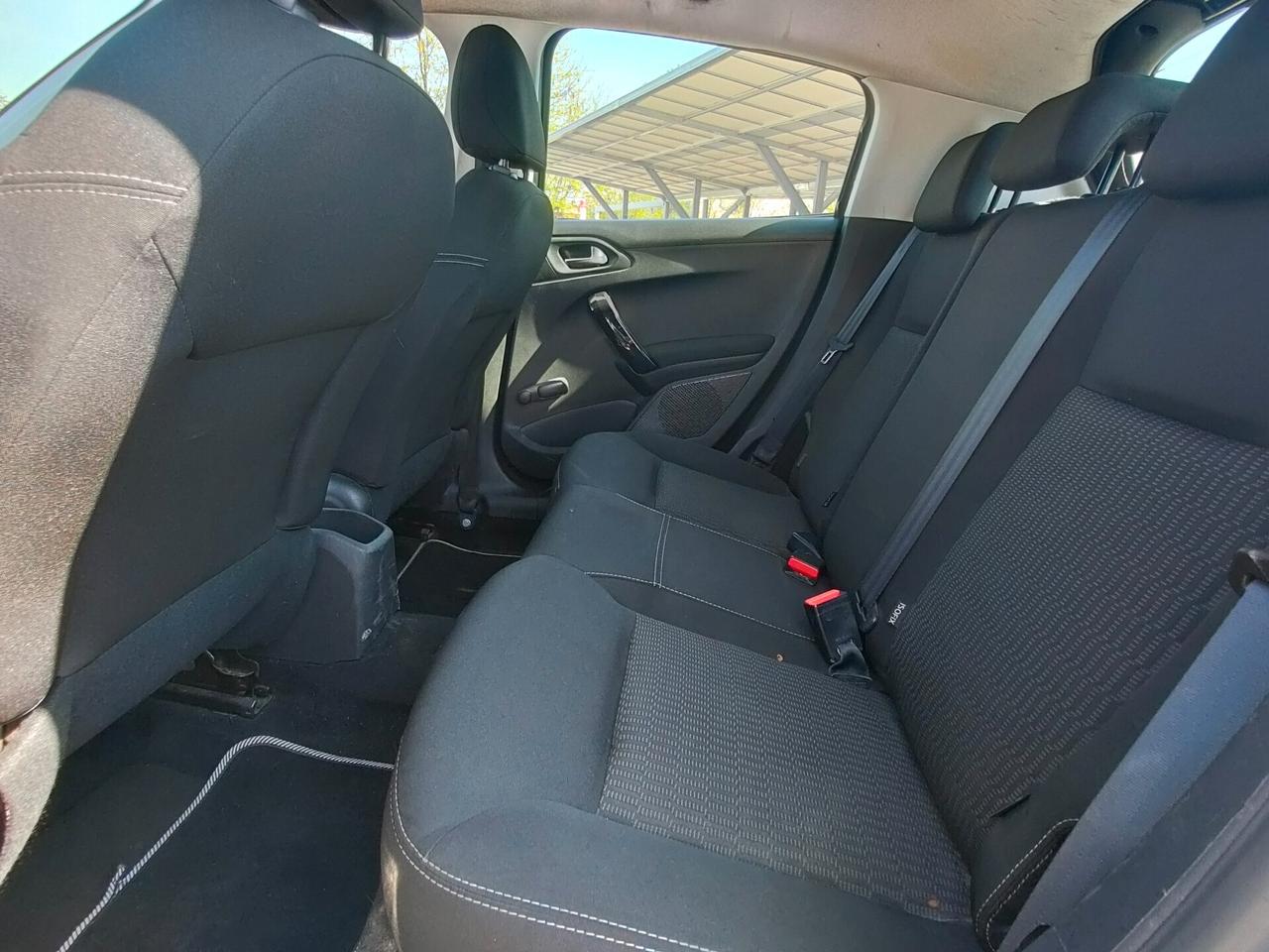 Peugeot 208 PureTech 82 5p. GPL Allure NEOPATENTATI