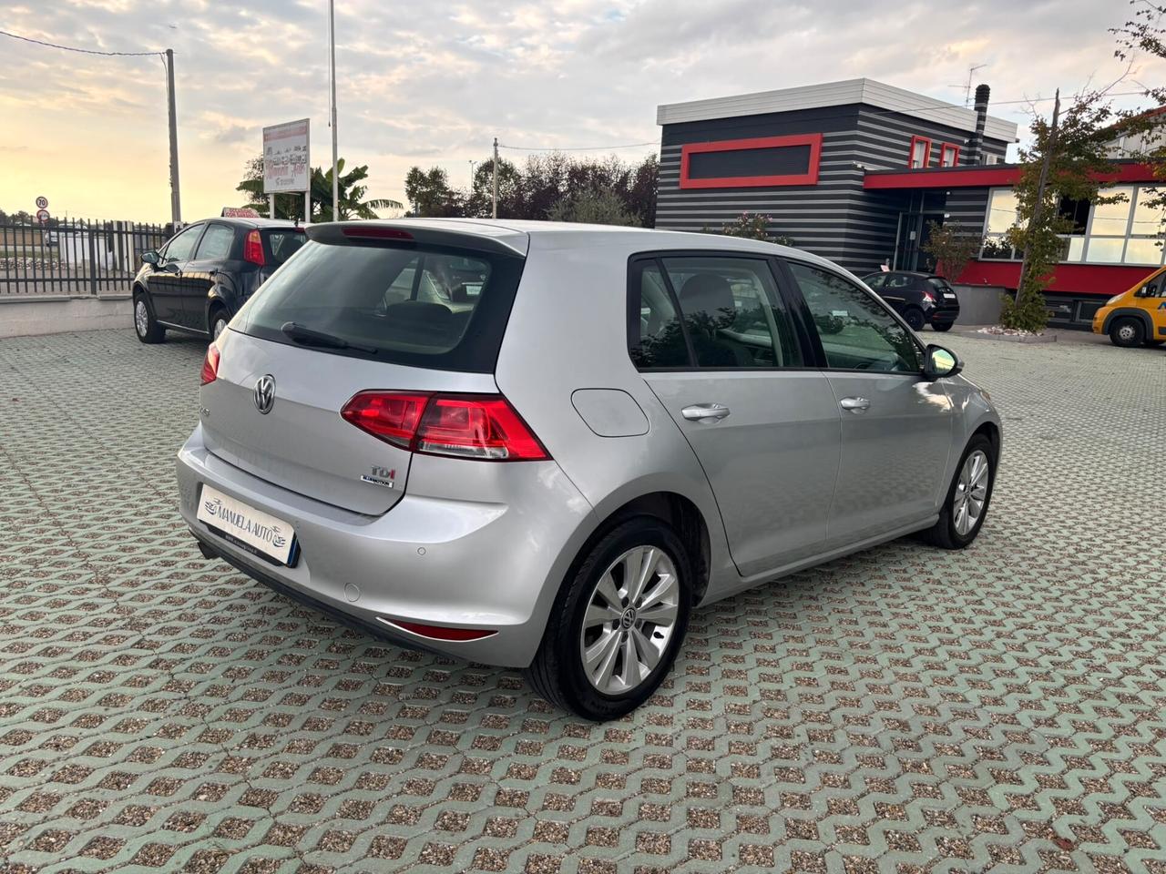 Volkswagen Golf 1.6 TDI DSG-C.AUTOMATICO-2015