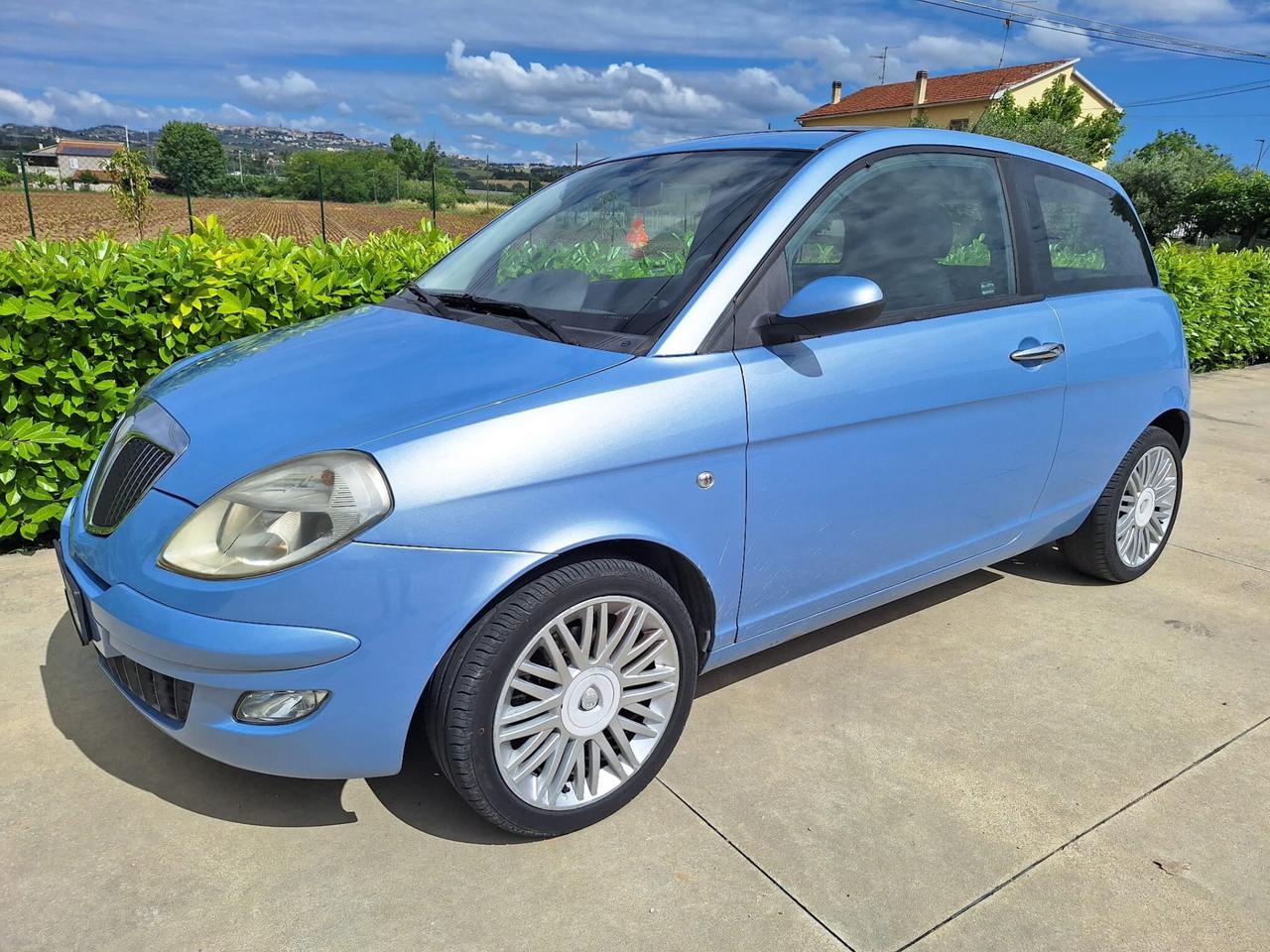 Lancia YPSILON 1.2 Con Soli 109.000 KM.