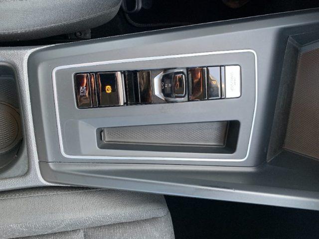 VOLKSWAGEN Golf 2.0 TDI DSG SCR Style